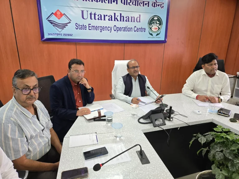 जल्द से जल्द खोली जाएं ग्रामीण सड़कें-सुमन -