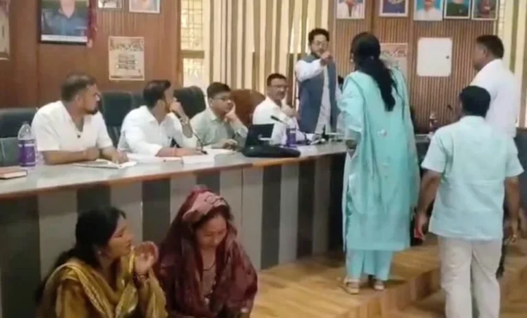 थराली बीडीसी बैठक में जमकर हंगामा, धन आवंटन में भेदभाव