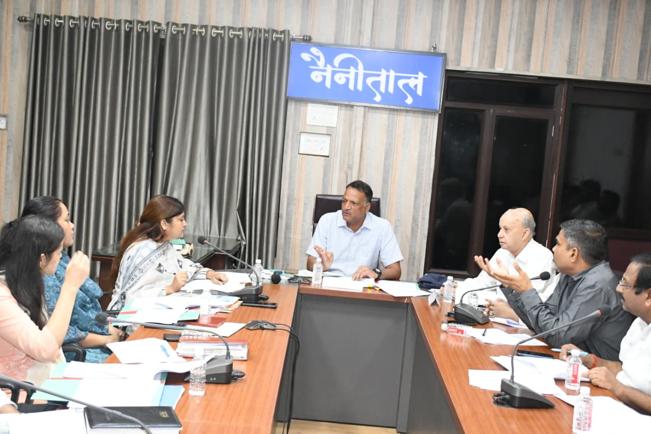 नैनीताल में उद्योग मित्र बैठक: सीडीओ ने उद्यमियों की समस्याओं के त्वरित समाधान के दिए निर्देश
