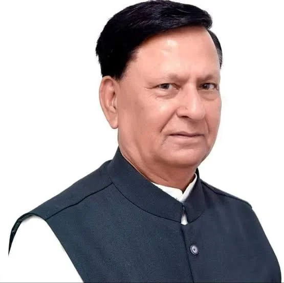 पूर्व कैबिनेट मंत्री हीरा सिंह बिष्ट का निधन, उत्तराखंड की