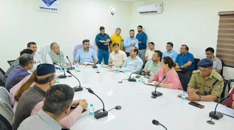 मानसून आपदा तैयारी की समीक्षा, सभी विभाग 24×7 अलर्ट मोड