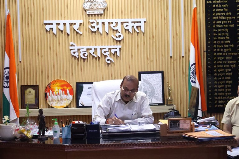 मानसून में स्वच्छता और आपदा तैयारियों पर नगर निगम सख्त, नगर आयुक्त ने दिए त्वरित कार्रवाई के निर्देश