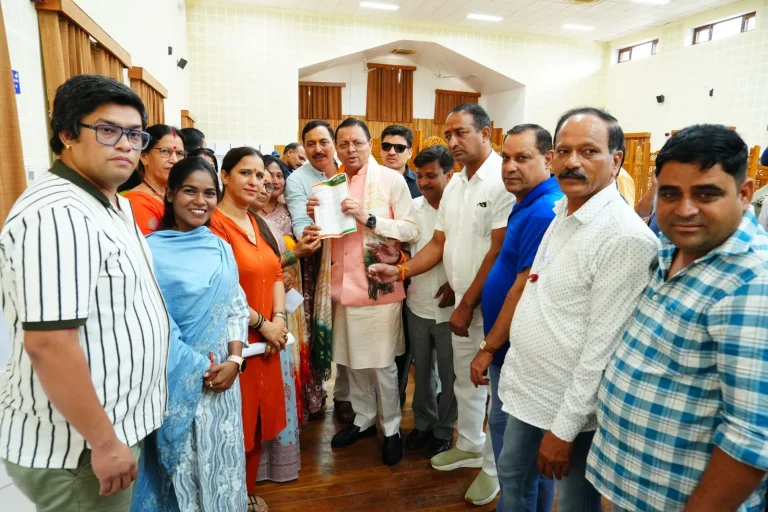 मुख्यमंत्री ने जन समस्याओं के त्वरित एवं समयबद्ध समाधान के