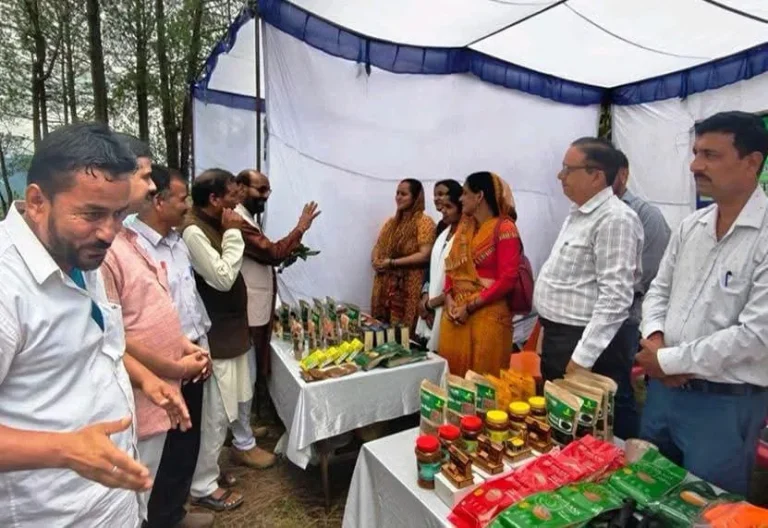 विकासखंड दशोली के राजकीय इंटर कॉलेज बछेर में बहुद्देशीय जनकल्याण