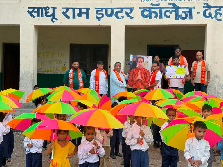 समाज सेवा के माध्यम से मनाया शिवसेना पक्ष प्रमुख “
