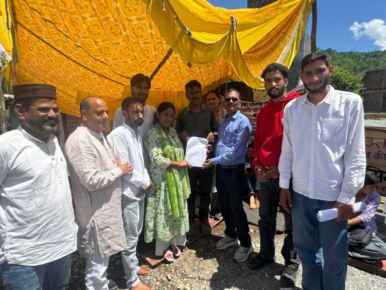 Barkot College students end protest on Manveer Chauhan assurance