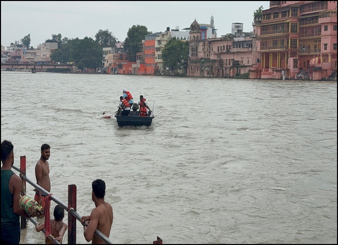 Bengal Sappers undertake Rescue & Relief Operations during Kanwar Mela