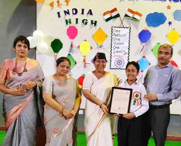 Class 6 Pantnagar student Vyom Kesarwani receives Design Patent for