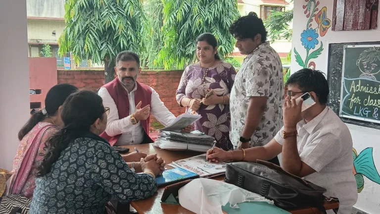 SIR नोटिसों पर कांग्रेस हुई सक्रिय, कैंट विधानसभा में हुई