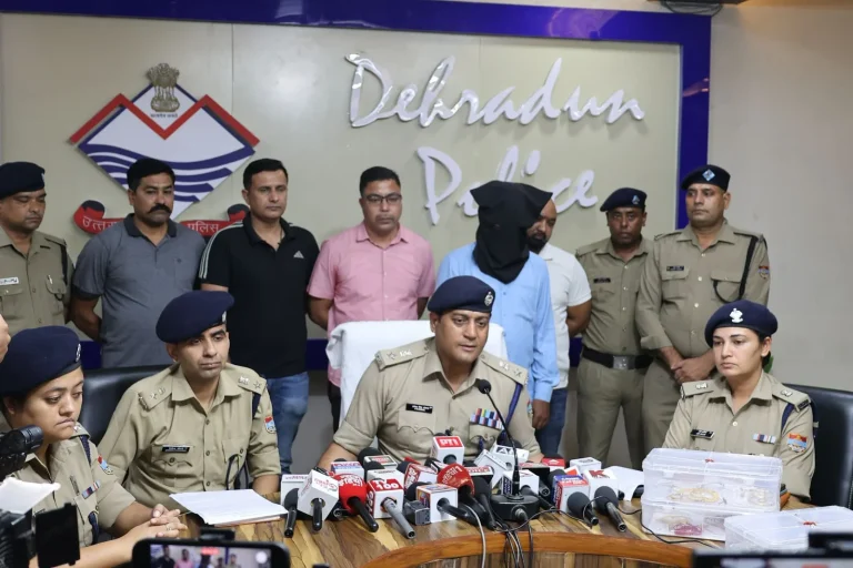 एम्स ऋषिकेश में 50 लाख की चोरी का खुलासा, आंध्र