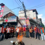चीनी के बढ़ते दामों के विरोध में शिवसेना ने फूंका