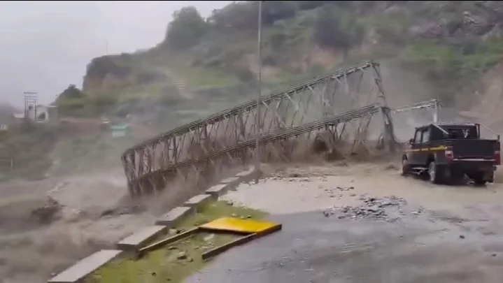 नीति घाटी में भारी बारिश से तमक नाला उफनाया, वैली