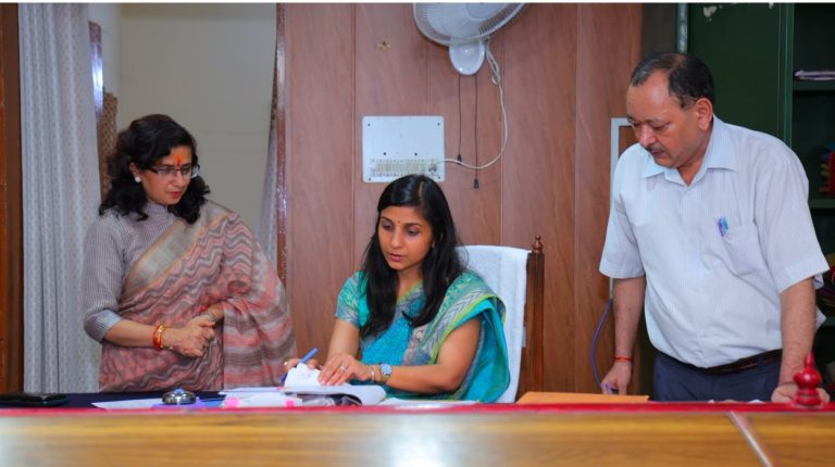 प्रत्येक शिकायत का गुणवत्तापूर्ण, पारदर्शी एवं समयबद्ध निस्तारण सुनिश्चित किया जाए- डीएम