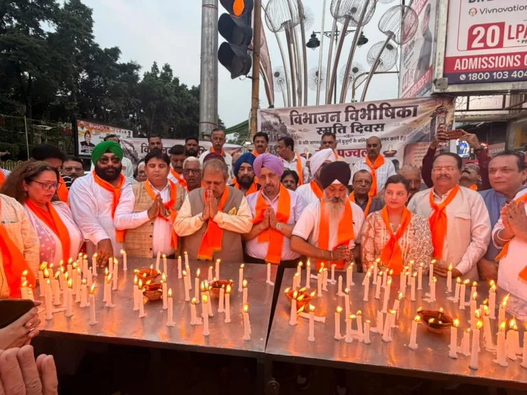विभाजन विभीषिका स्मृति दिवस पर देहरादून में भावपूर्ण श्रद्धांजलि -