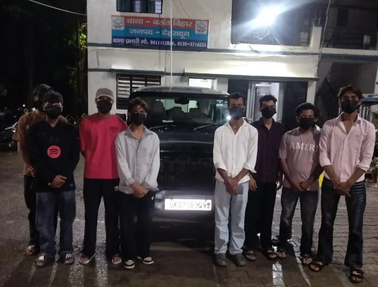 सड़क पर स्टंट और हुड़दंग पड़ा भारी, दून पुलिस ने
