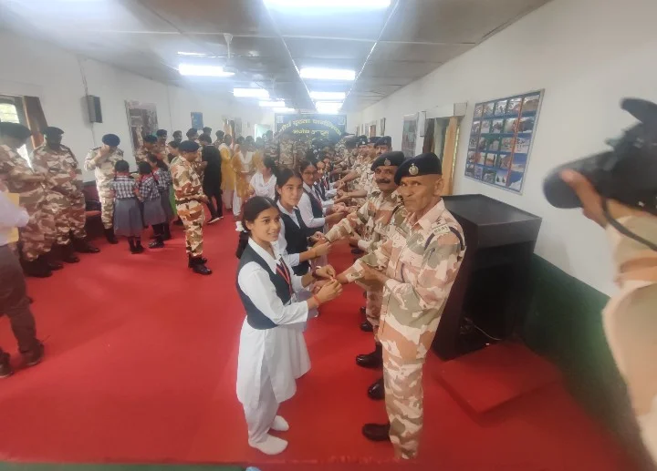 सरस्वती विद्या मंदिर इंटर कालेज गौचर के भैय्या बहिनों ने