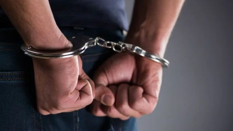 हत्या कर पानी से धोया वारदात स्थल, 2 घंटे तक