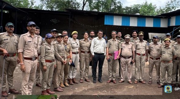 हरिद्वार-ऋषिकेश में लीसा इकाइयों पर वन विभाग की छापेमारी, एक डिपो सीज