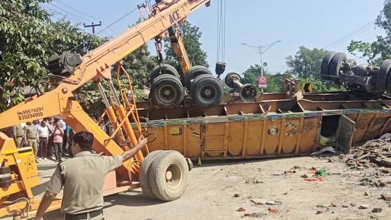 Biker killed, two injured as truck overturns in Mohabbewala