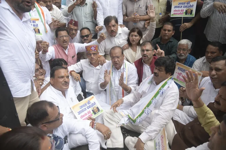 Congress Protests against ECI, Seeks Removal of Election Commissioners -