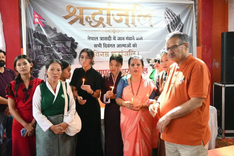 Ganesh Joshi pays tribute to victims of Nepal Disaster