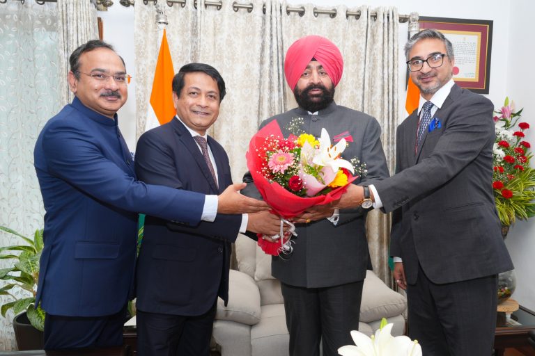 High Commissioners of Three Countries meet Governor; Discuss Global Promotion