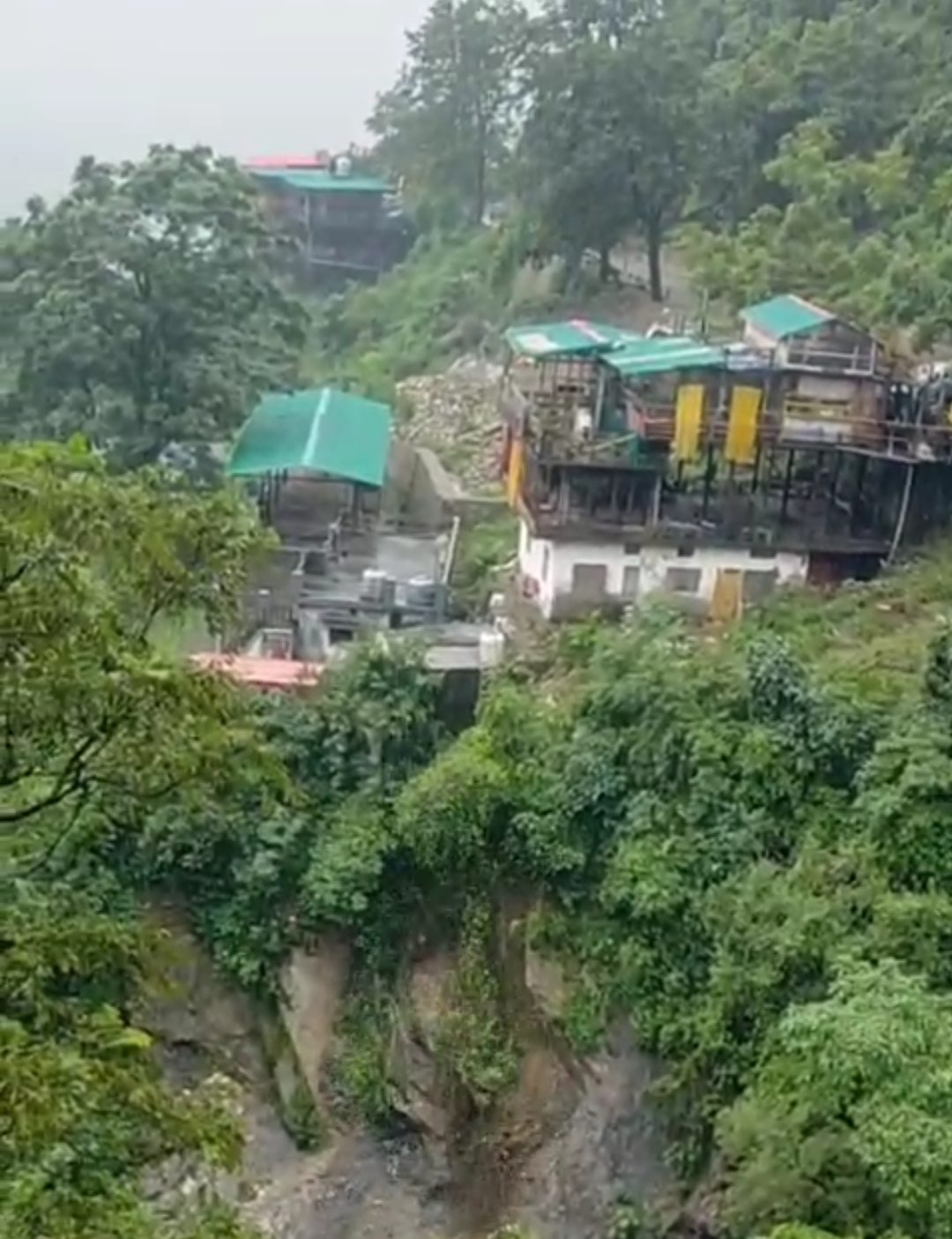 Hillside collapses again at ‘Pani Wala Bend’; Homes face grave