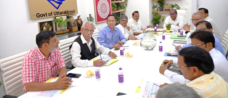 Purushottam briefs political parties regarding progress on SIR