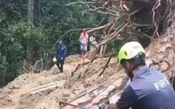 उत्तराखंड में आसमान से बरस रही आफत, कई जिलों में