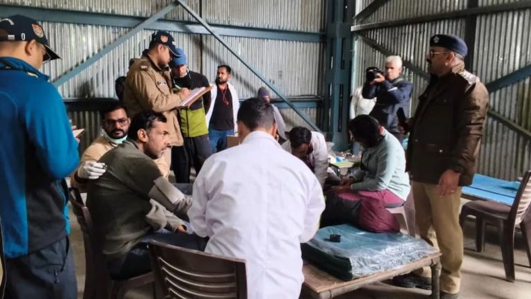 केदारनाथ में पहाड़ी दरकने से थमीं सांसें, SDRF और NDRF