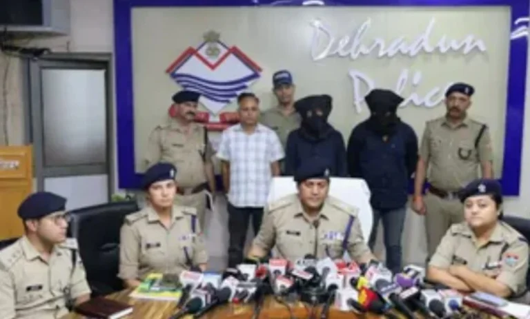 ग्राहक’ जुटाने से लेकर विदेश भेजने तक, एमबीबीएस ठगी गिरोह