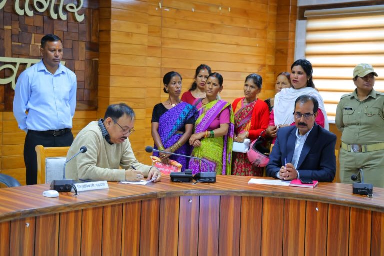 जनता मिलन में 19 शिकायतें दर्ज, अधिकांश का मौके पर निस्तारण