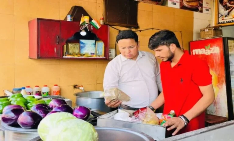 त्योहारी सीजन से पहले हरिद्वार में खाद्य पदार्थों की सघन
