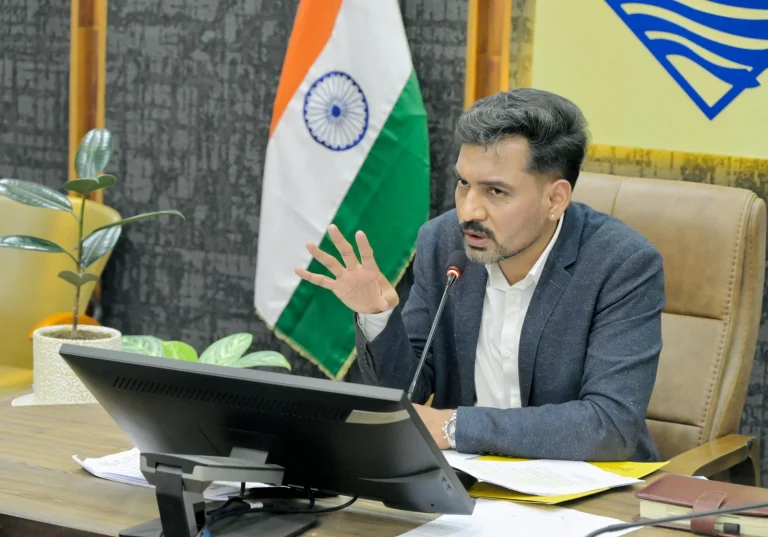 देहरादून में सिंगल यूज प्लास्टिक पर सख्ती, 100 वार्डों में