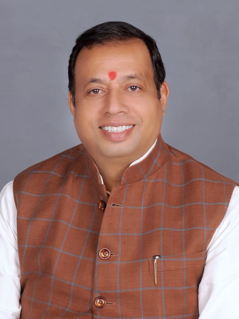 धामों में मुख्यमंत्री के दीर्घायु और प्रदेश की सुख-समृद्धि, द्वितीय चरण की सकुशल यात्रा के लिए की गयी प्रार्थना: हेमंत द्विवेदी