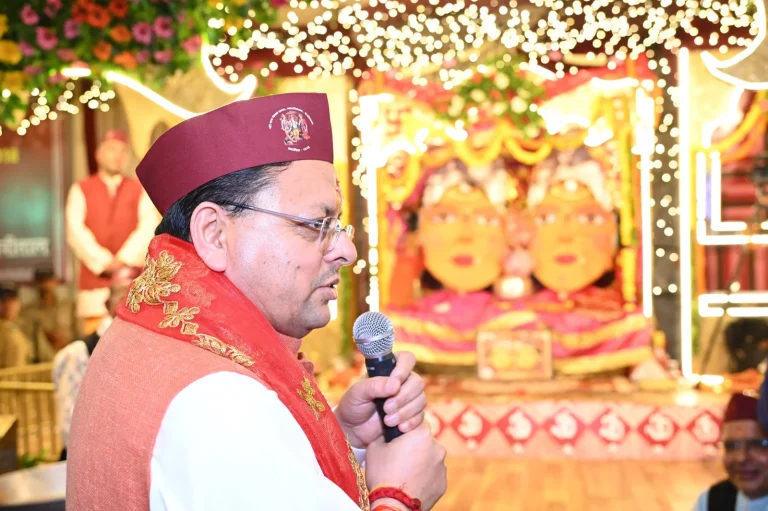 नंदा-सुनंदा की भक्ति में सराबोर हुआ नैनीताल, मुख्यमंत्री धामी ने