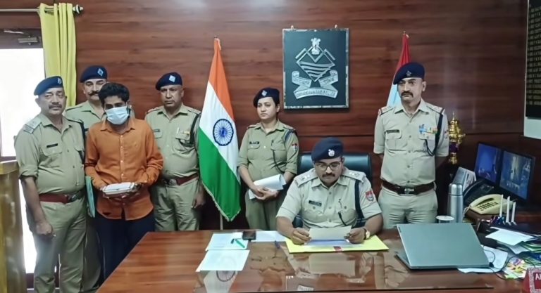 पिथौरागढ़ में कारपेंटर ने घर की अलमारी तोड़कर उड़ाए 12 लाख के जेवर, गिरफ्तार