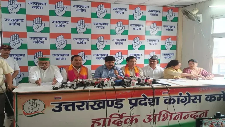 पीएम मोदी के बर्थ डे पर कांग्रेस का 'अग्निवीर' वाला