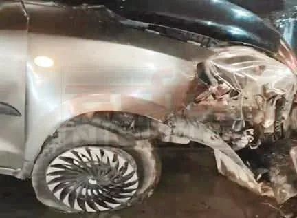 शराब के नशे में दौड़ाई कार टेंपो से भिड़ी, सात