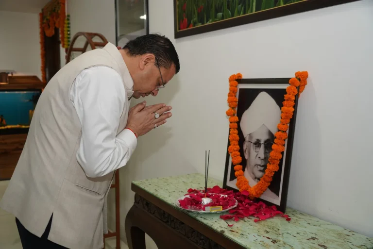 शिक्षक राष्ट्र निर्माण के आधार स्तंभ : मुख्यमंत्री धामी -