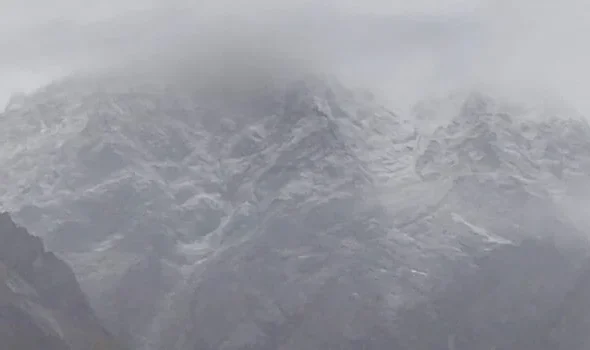 सीमांत नीति-माणा घाटी समेत उच्च हिमालयी क्षेत्रों में हल्का हिमपात,
