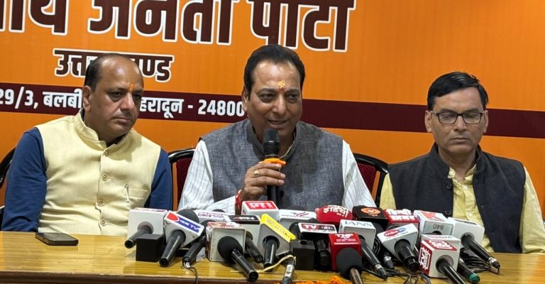 BJP questions Cong’s silence over Akhilesh Yadav’s remarks against Uttarakhandis