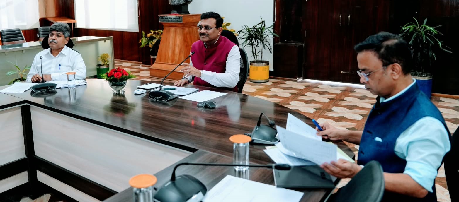 CS Bardhan reviews 25-point programme