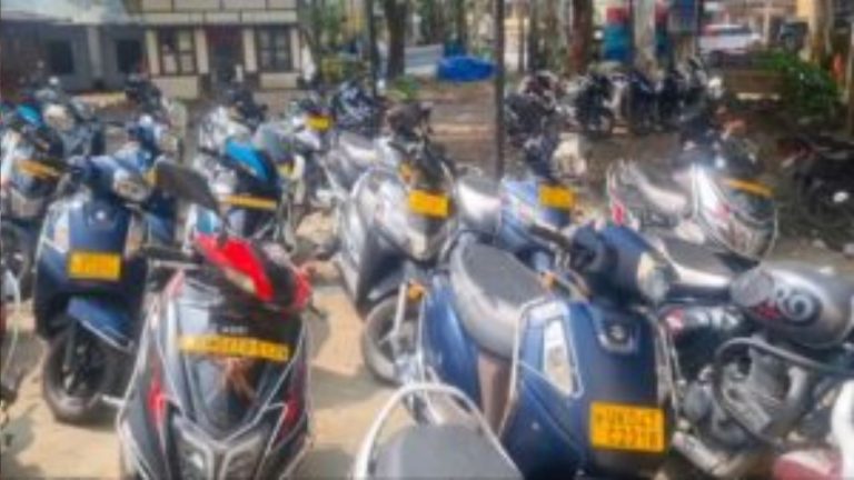 Haldwani News: टैक्सी परमिट वाली बाइक पर्यटक खुद नहीं चला