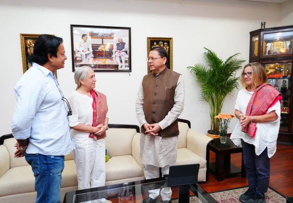 International Film Producers’ delegation meets CM Dhami