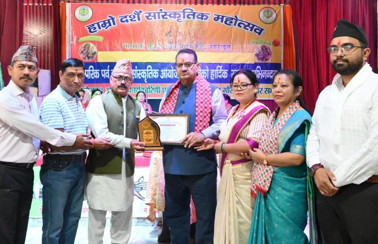 Minister Ganesh Joshi attends ‘Hamro Dashain Cultural Festival’, Honours Veer
