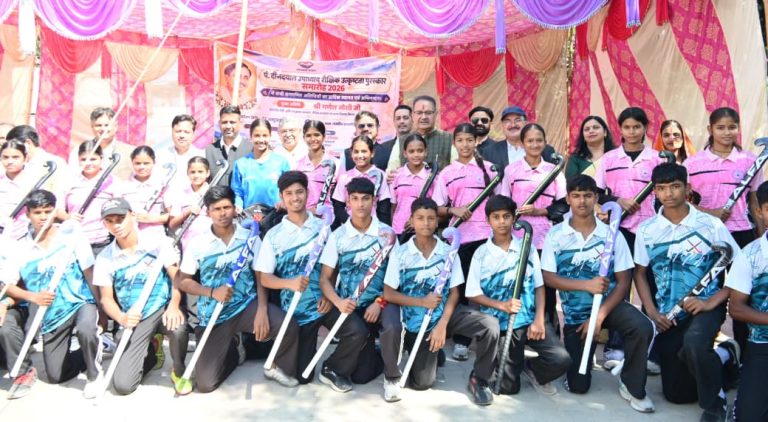 Minister Joshi honours meritorious students with Pt Deendayal Upadhyaya Awards