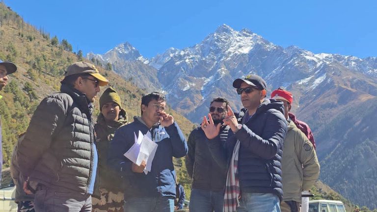 आदि कैलाश अल्ट्रा मैराथन 2.0 की तैयारियों का डीएम ने लिया जायजा, धावकों की सुरक्षा सर्वोच्च प्राथमिकता