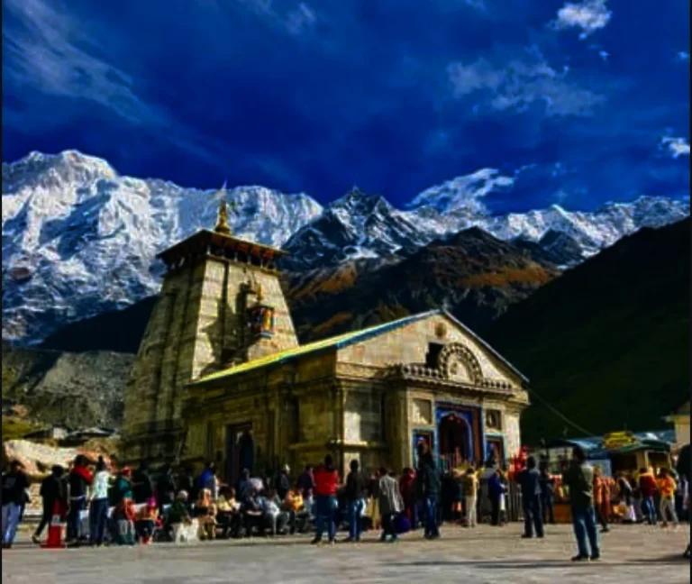 कपाट बंद होने से पहले बाबा केदार के दरबार में