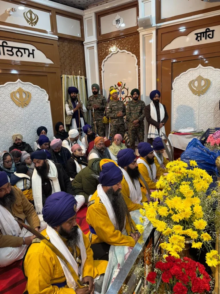 गुरु भक्ति के जयकारों के बीच शीतकाल के लिए बंद